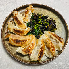 独歩炎・炭化灰釉7寸皿・好きなお皿で優雅な気分を