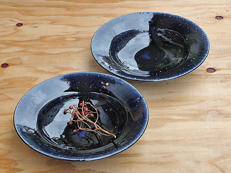 山本一仁個展・NO23.藍釉リム鉢